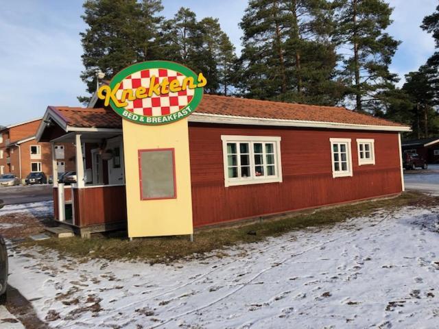 Rättvik Knektens Bed & Breakfast מראה חיצוני תמונה